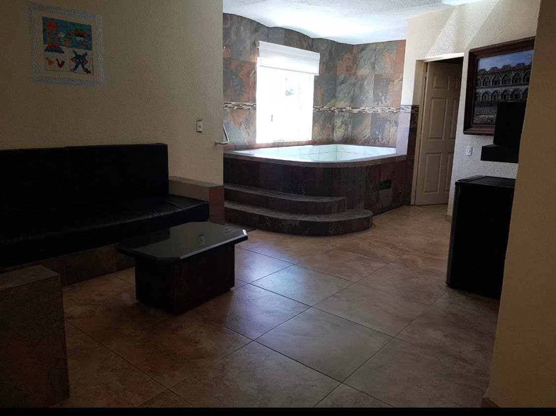 small pool with hidro jets